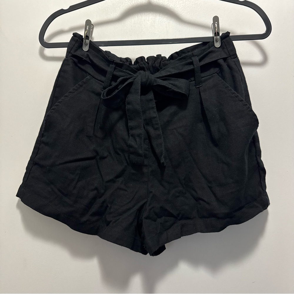 Lightweight Tie Waist Shorts